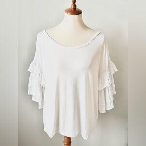 Chaser White Ruffle Sleeve Women's Top